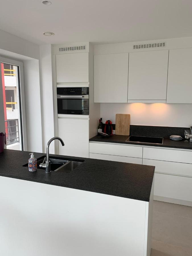 Lichtrijk 2-Slaapkamerappartement Met Zeezicht En Gratis Parking Ostend Exterior photo