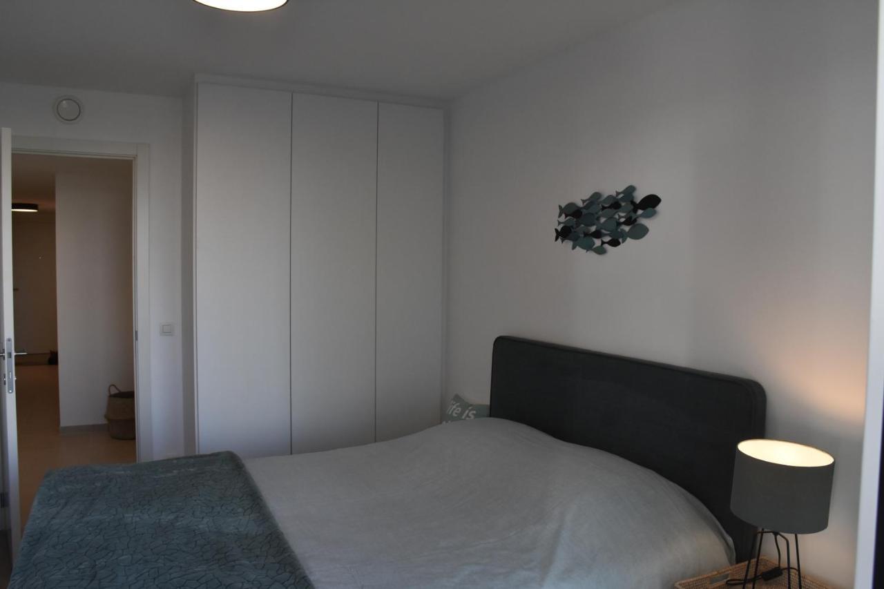 Lichtrijk 2-Slaapkamerappartement Met Zeezicht En Gratis Parking Ostend Exterior photo